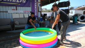 Hatay'da Serinleme Yöntemi: Şişme Havuz