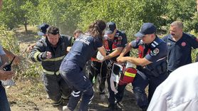 Karabük'te Trafik Kazası: Bahçeye Devrilen Otomobilde 3 Yaralı