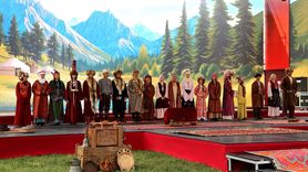 Kırgızistan'da 1. Dünya Geleneksel Kültür ve Müzik Festivali Başladı