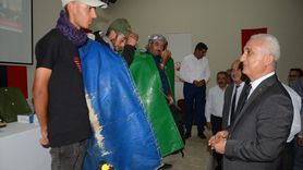 Muş'ta Çobanlara Ekipman Çantası Dağıtıldı