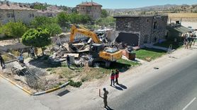 Nevşehir'de Kaçak Yapılar Yıkıldı