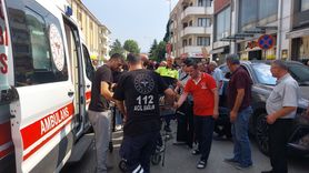 Sakarya'da Kamyonetin Çarptığı Yaya Yaralandı