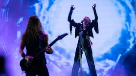 Sepultura ve Epica İstanbul'da Metal Tutkunlarıyla Buluştu