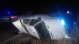 Tokat'ta Devrilen Otomobilden 3 Yaralı