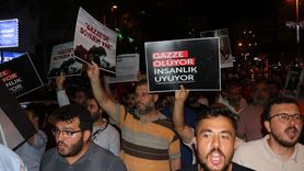 Adana ve Osmaniye'de Küresel Sumud Filosu'na Destek Yürüyüşü