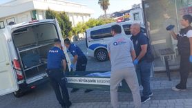 Antalya'da Otobüs Durağında Göreve Hareketsiz Bulunan Kişi Hayatını Kaybetti