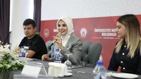 Bakan Göktaş, Üniversiteyi Kazanan Gençlerle Buluştu