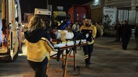 Bolu'da Park Halindeki Araçlara Çarpan Otomobilde 4 Yaralı