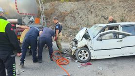 Bursa'da Tankere Çarpan Otomobilde 5 Yaralı
