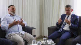 CHP Genel Başkanı Özel, Şehit Sefer Alan'ın Ailesini Ziyaret Etti