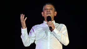 CHP Genel Başkanı Özgür Özel, Zeytinburnu Mitinginde Tarihi Mesajlar Verdi