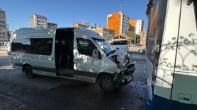 Elazığ'da Minibüs ve Otobüs Çarpıştı: 8 Yaralı