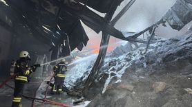 Erzurum'da Boya Üretim Tesisinde Yangın