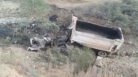 Erzurum'da Kamyon Devrildi: Sürücü Ağır Yaralandı