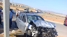 Gaziantep'te Otomobil ile Minibüs Çarpıştı