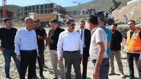 Hatay'da Afet Konutları ve Ticaret Merkezleri İnşası Devam Ediyor