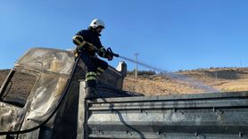 Hatay'da Seyir Halindeki Tırda Yangın Çıktı
