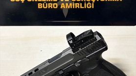 İzmir'de Uyuşturucu ve Silah Kaçakçılığı Operasyonu: 2 Tutuklama