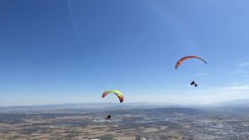 Kahramanmaraş'ta Yamaç Paraşütü Şenliği Yapıldı