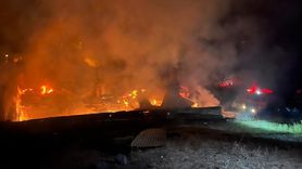 Malatya'da Yangın: 3 Ev Küle Döndü