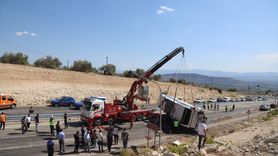 Mersin'de Tır, Yolcu Otobüsüne Çarptı: 3 Ölü, 7 Yaralı