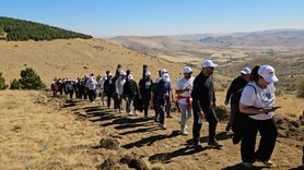 Neşet Ertaş, Gönül Dağı'nda 40 Saz Eşliğinde Anıldı