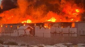 Niğde'de Ambalaj Fabrikasında Yangın Çıkışı