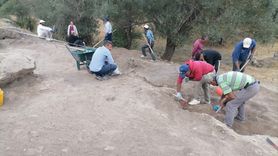 Parmaksız Kale Höyüğü'nde Arkeolojik Kazılar Sürüyor