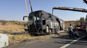 Şanlıurfa'da Yolcu Otobüsü Devrildi, 27 Yaralı