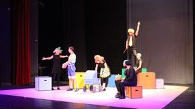 Sırbistan'da Gazze İçin Duygusal Bir Tiyatro Oyunu Sahnelendi