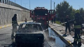 Sivas'ta Araç Yangını: Sürücü Yaralandı