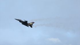 SOLOTÜRK Balıkesir'de Nefes Kesen Gösteri Uçuşu Gerçekleştirdi