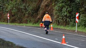 Trabzon'da Toprak Kayması: Sera Gölü Yolunda Ulaşım Etkileniyor