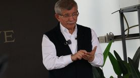 Ahmet Davutoğlu'ndan Kayseri'de Küresel Vicdan Sohbeti