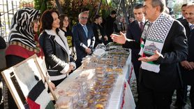 Bakan Tekin, Gazze'ye Destek İçin Kermesi Ziyaret Etti