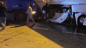 Bilecik’te Tur Otobüsü ile Tır Çarpıştı: 20 Yaralı