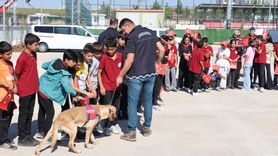 Diyarbakır'da Jandarmadan Çocuklara Bayram Sürprizi