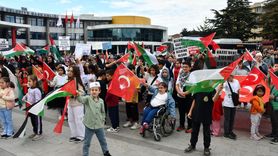 Düzce'de Küresel Sumud Filosu'na Destek Yürüyüşü Gerçekleşti