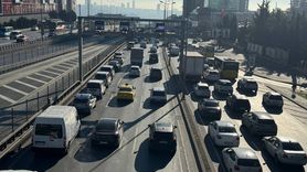 İstanbul'da Sabah Trafik Yoğunluğu İkiye Katlandı