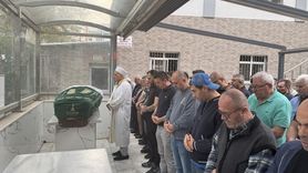 İzmir'de Eşi Tarafından Öldürülen Kadın Defnedildi