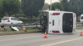 İzmir'de Midibüs Kazası: 5 Yaralı
