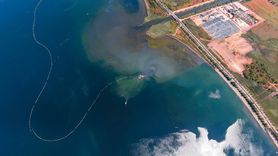 İzmit Körfezi'nde Dip Çamuru Temizliği Başarıyla Devam Ediyor