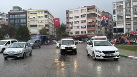 Kırklareli'de Sağanak Yağış ve Rüzgar Etkili