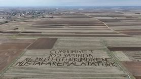 Kırklarelili Çiftçi Cumhuriyet İçin Tarlasına Mesaj Yazdı