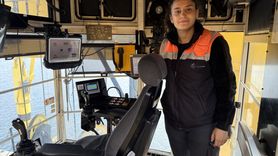 Tekirdağ'da 21 Yaşındaki Şifa Çuhadar'dan Vinç Operatörlüğü Örneği