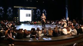 Yeşilay Genel Başkanı Dinç, Gaziantep'te Öğrencilerle Buluştu