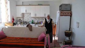 Adana Minnetli'de yenilenen evine taşındı: 90 yaşındaki Fatma Uzun'un mutluluğu