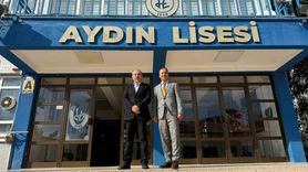 ADÜ'lü Prof. Dr. Ceyhun Ceyhan Aydın Lisesi'nde öğrencilerle buluştu