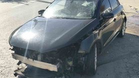 Aksaray'da Trafik Kazası: Yayaya Çarpmamak İçin Manevra Yapan Sürücü Park Halindeki Araçlara Çarptı