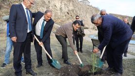 Ardahan'da 11 Kasım Milli Ağaçlandırma Günü'nde fidan dikimi